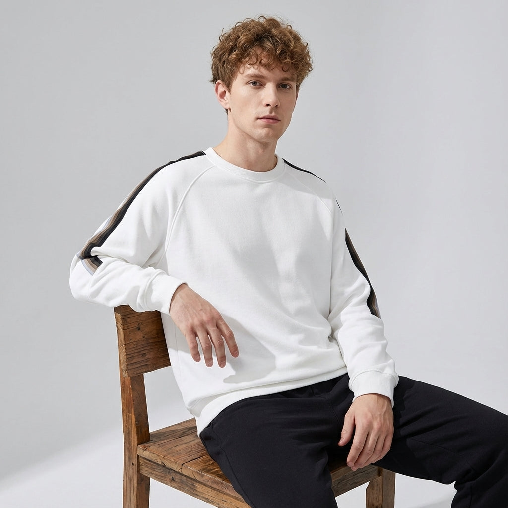 Raglan Sleeve Sweatshirt in White