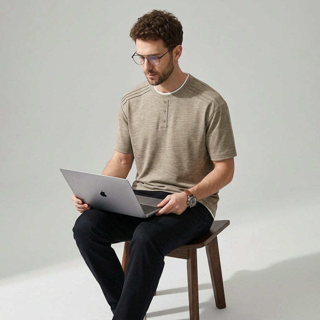 Retro Henley Polo T-Shirt in Khaki